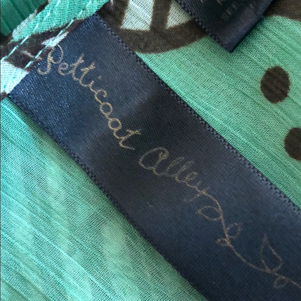 Petticoat Alley Sheer Blouse - Picture 5 of 6